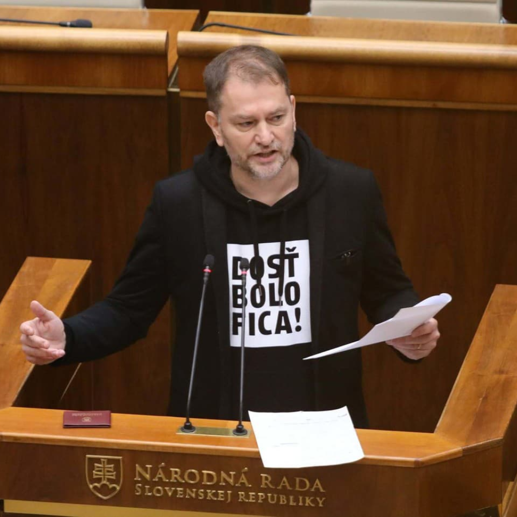 VIDEO SLOVENSKO ZAMRZLO, minister dopravy Ráž vyrazil do ulíc práve v deň ľadovej KALAMITY. Čo povedal - 2026-02-14T024415.088