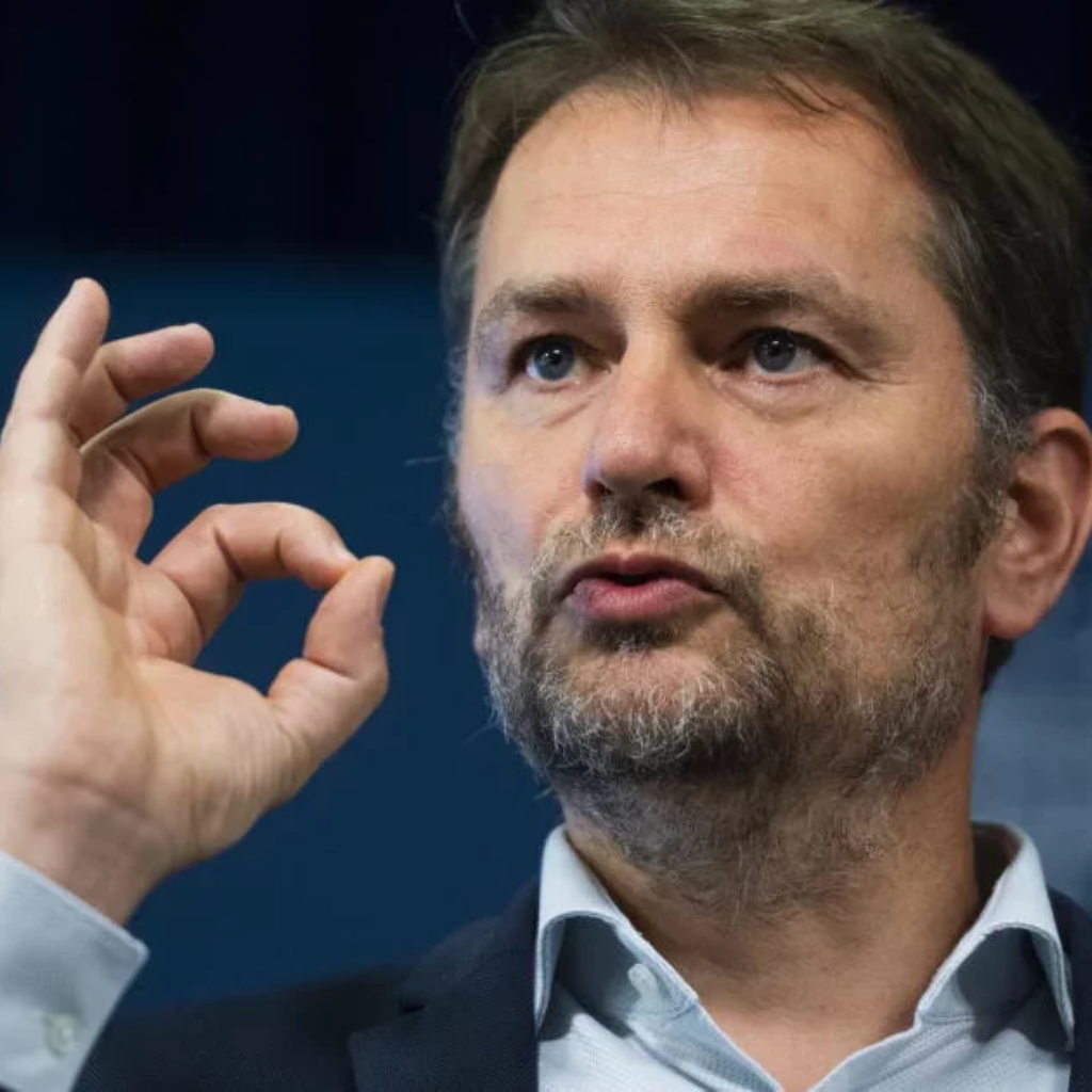 VIDEO SLOVENSKO ZAMRZLO, minister dopravy Ráž vyrazil do ulíc práve v deň ľadovej KALAMITY. Čo povedal - 2026-02-27T185043.631