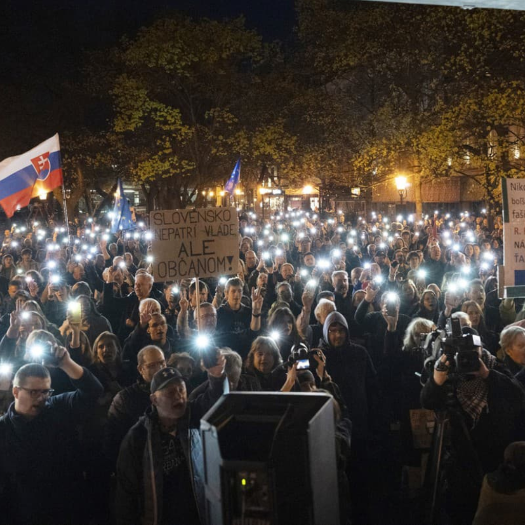 VIDEO SLOVENSKO ZAMRZLO, minister dopravy Ráž vyrazil do ulíc práve v deň ľadovej KALAMITY. Čo povedal - 2026-03-26T010952.642